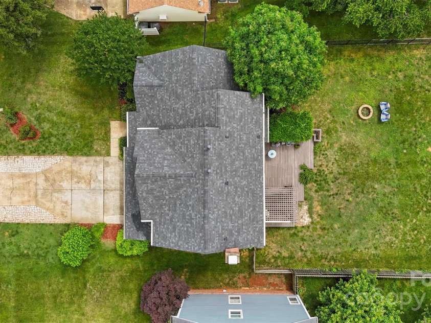 8605 Tamarron Drive, Charlotte, NC 28277.  MLS# CAR4292397, YatesRealty ID 19637. 