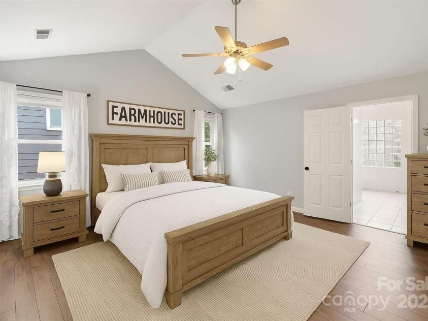 8605 Tamarron Drive, Charlotte, NC 28277.  MLS# CAR4292397, YatesRealty ID 19637. Virtual Staging