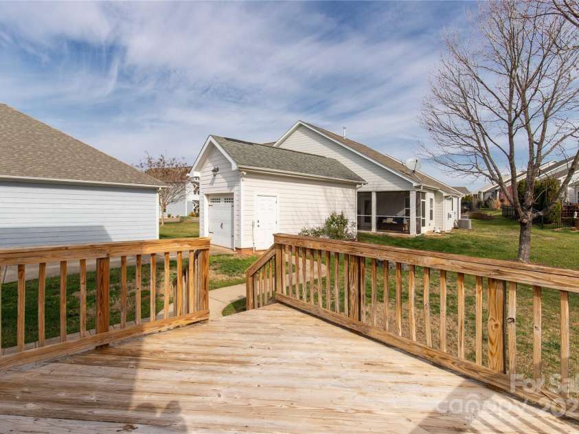 25391 Seagull Drive, Lancaster, SC 29720.  MLS# CAR4333975, YatesRealty ID 19638. 