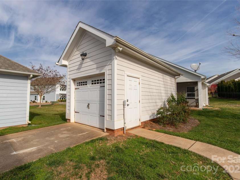 25391 Seagull Drive, Lancaster, SC 29720.  MLS# CAR4333975, YatesRealty ID 19638. 