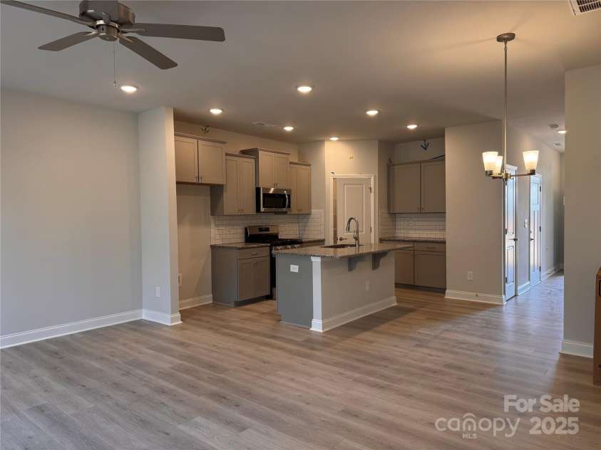 4037 Port Richmond Avenue, Gastonia, NC 28056.  MLS# CAR4259875, YatesRealty ID 19638. 