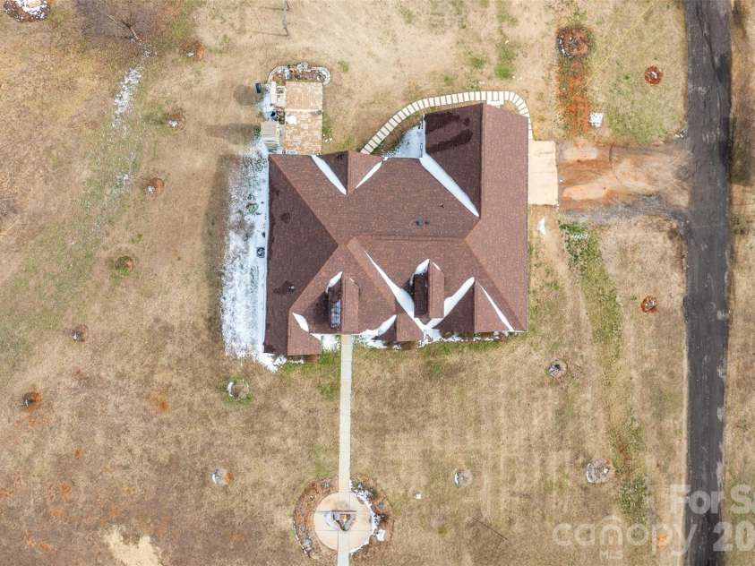 210 florham Drive, Dallas, NC 28034.  MLS# CAR4341829, YatesRealty ID 1964. 