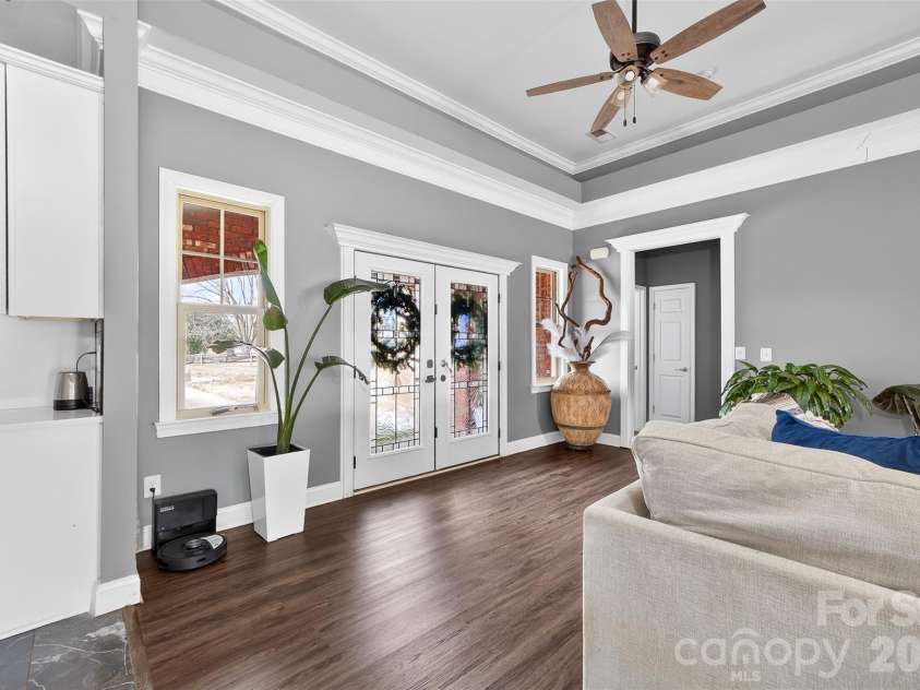210 florham Drive, Dallas, NC 28034.  MLS# CAR4341829, YatesRealty ID 1964. 