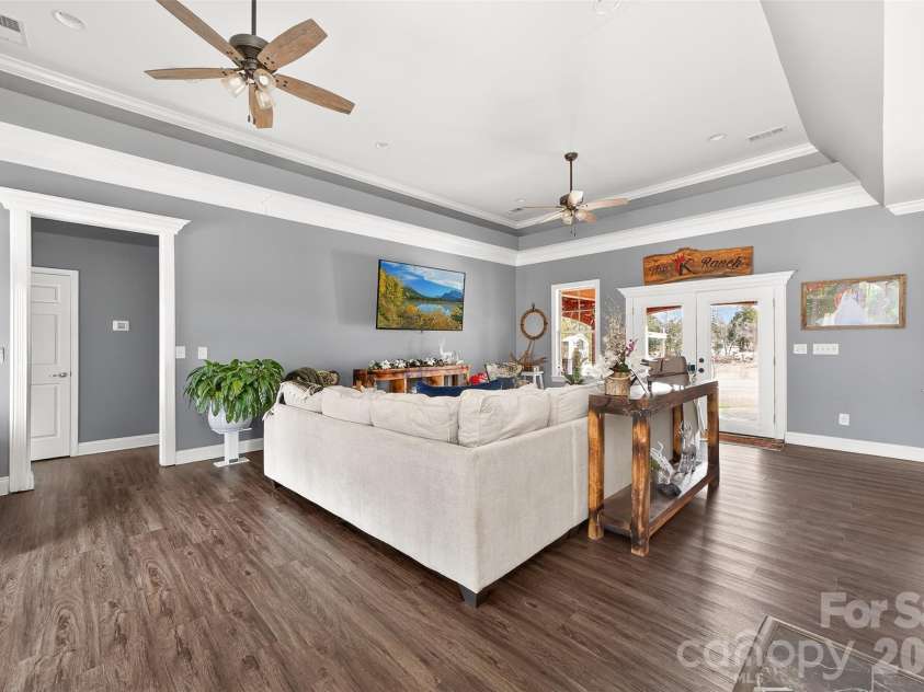 210 florham Drive, Dallas, NC 28034.  MLS# CAR4341829, YatesRealty ID 1964. 
