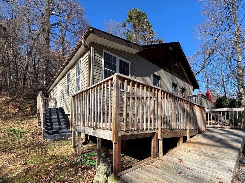 629 Vineyard Road, Tryon, NC 28782.  MLS# CAR4325093, YatesRealty ID 1964. 