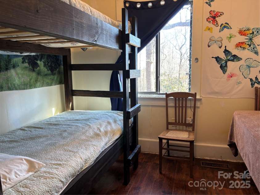 629 Vineyard Road, Tryon, NC 28782.  MLS# CAR4325093, YatesRealty ID 1964. 