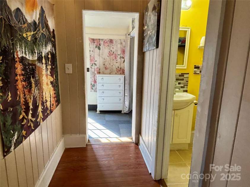 629 Vineyard Road, Tryon, NC 28782.  MLS# CAR4325093, YatesRealty ID 1964. 