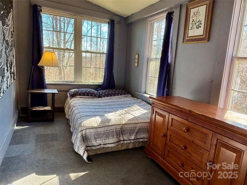 629 Vineyard Road, Tryon, NC 28782.  MLS# CAR4325093, YatesRealty ID 1964. 