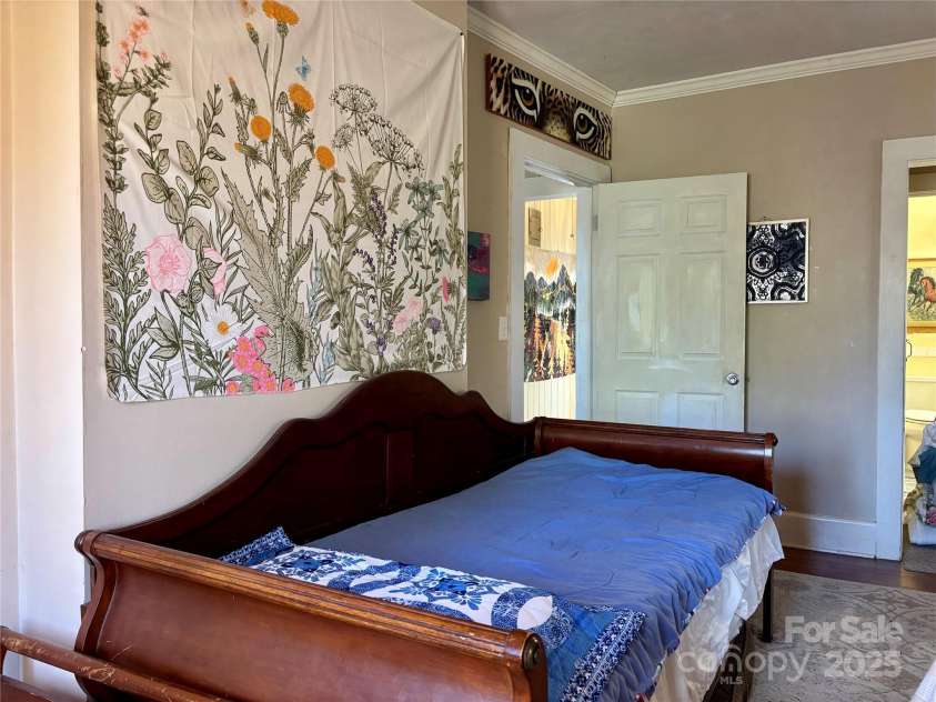 629 Vineyard Road, Tryon, NC 28782.  MLS# CAR4325093, YatesRealty ID 1964. 