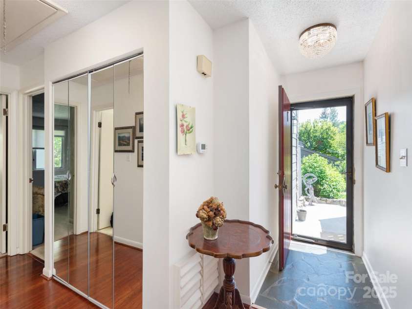 514 Crowfields Lane, Asheville, NC 28803.  MLS# CAR4289943, YatesRealty ID 19641. 