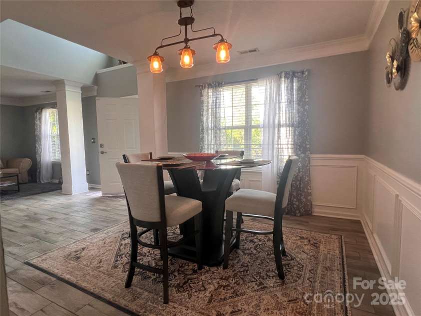 5227 Eagle Creek Drive, Charlotte, NC 28269.  MLS# CAR4260601, YatesRealty ID 19642. 