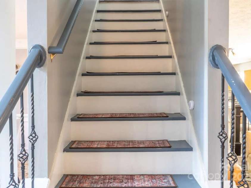 5227 Eagle Creek Drive, Charlotte, NC 28269.  MLS# CAR4260601, YatesRealty ID 19642. 