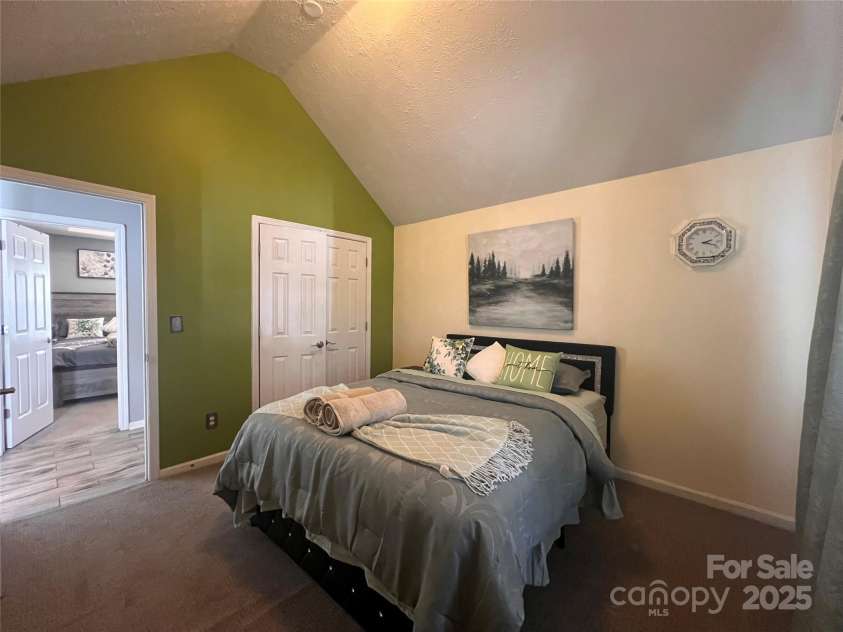 5227 Eagle Creek Drive, Charlotte, NC 28269.  MLS# CAR4260601, YatesRealty ID 19642. 