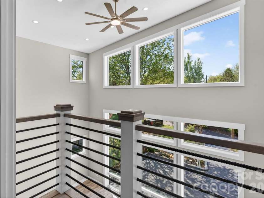 98 Downing Street, Asheville, NC 28806.  MLS# CAR4373230, YatesRealty ID 19642. 