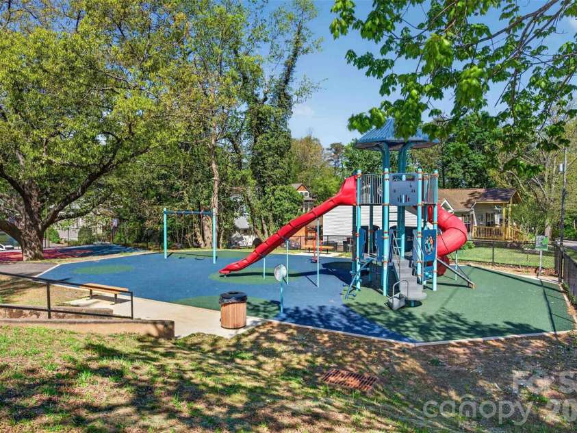98 Downing Street, Asheville, NC 28806.  MLS# CAR4373230, YatesRealty ID 19642. 