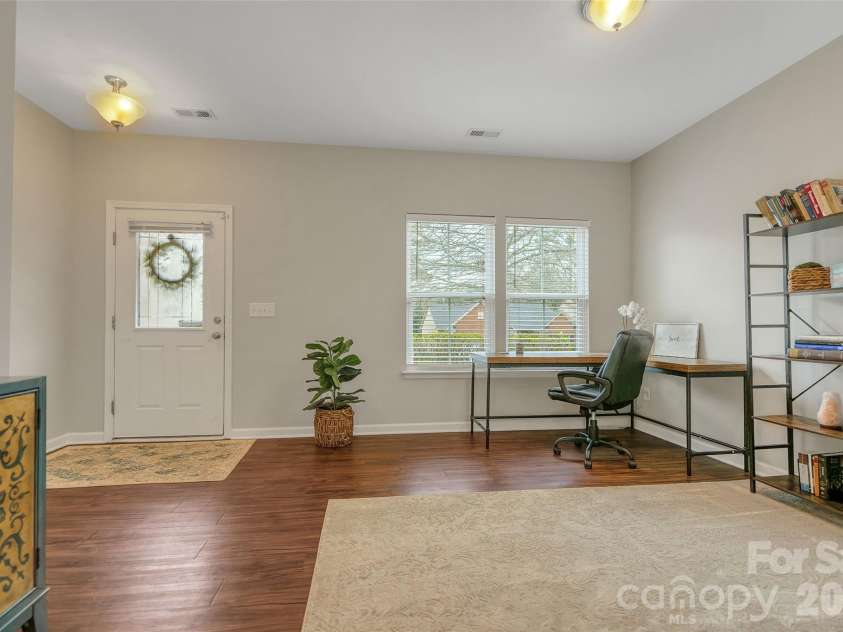 2567 Bethesda Oaks Drive, Gastonia, NC 28056.  MLS# CAR4352119, YatesRealty ID 19644. 