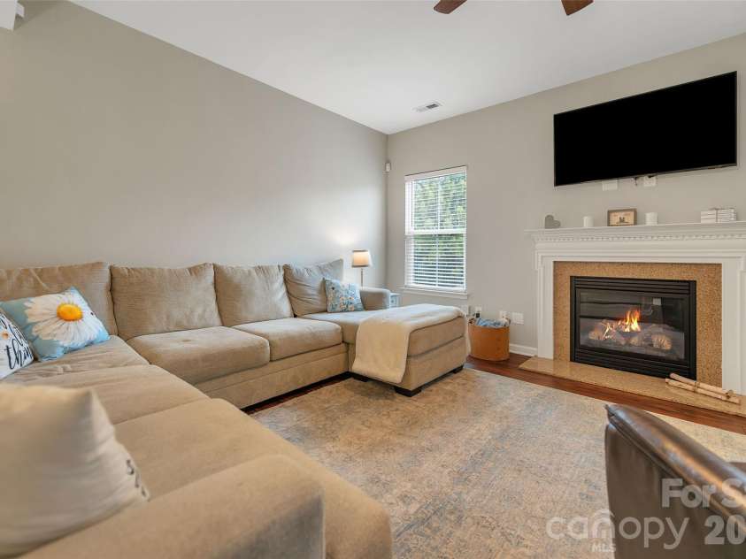 2567 Bethesda Oaks Drive, Gastonia, NC 28056.  MLS# CAR4352119, YatesRealty ID 19644. 