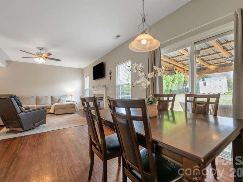2567 Bethesda Oaks Drive, Gastonia, NC 28056.  MLS# CAR4352119, YatesRealty ID 19644. 
