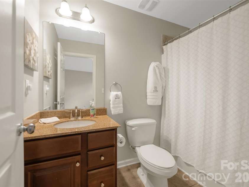 2567 Bethesda Oaks Drive, Gastonia, NC 28056.  MLS# CAR4352119, YatesRealty ID 19644. 