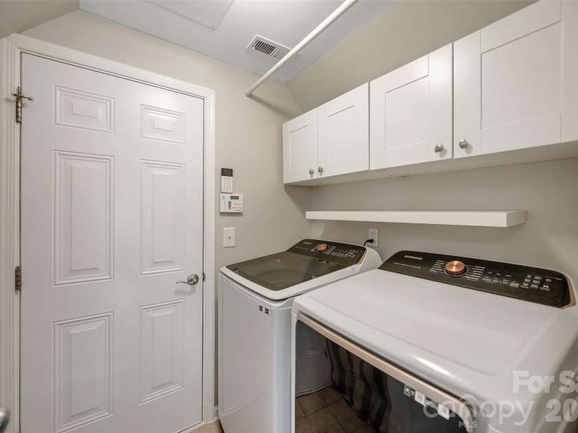 2567 Bethesda Oaks Drive, Gastonia, NC 28056.  MLS# CAR4352119, YatesRealty ID 19644. 