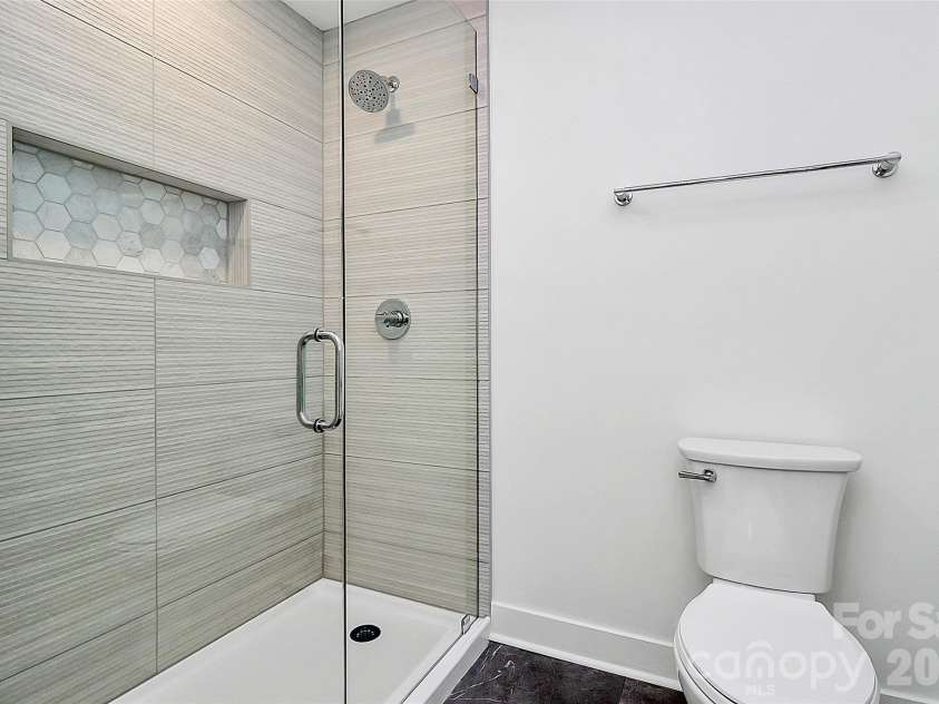 127 Hazelton Loop, Mooresville, NC 28117.  MLS# CAR4375038, YatesRealty ID 19645. 