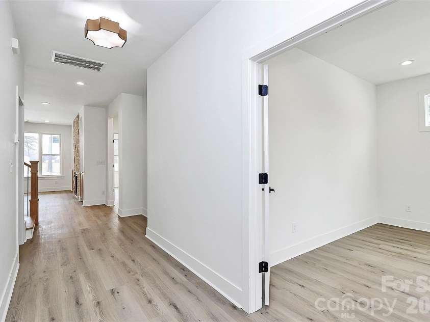 127 Hazelton Loop, Mooresville, NC 28117.  MLS# CAR4375038, YatesRealty ID 19645. 