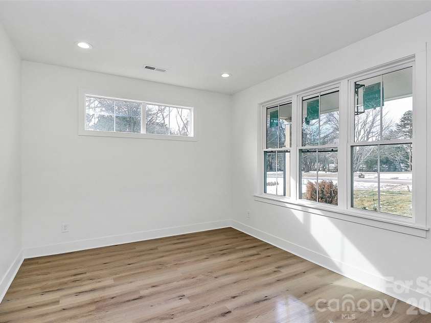 127 Hazelton Loop, Mooresville, NC 28117.  MLS# CAR4375038, YatesRealty ID 19645. 