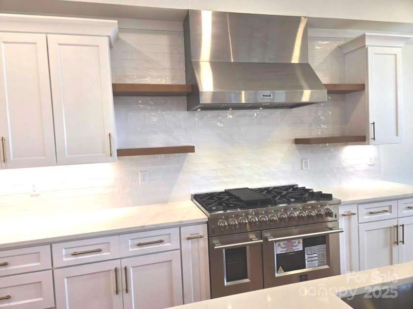 13217 Terrace Court Drive, Charlotte, NC 28278.  MLS# CAR4154069, YatesRealty ID 19646. 