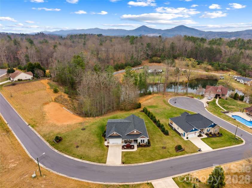 1123 King George Court, Lenoir, NC 28645.  MLS# CAR4363384, YatesRealty ID 19647. 