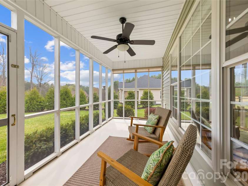1123 King George Court, Lenoir, NC 28645.  MLS# CAR4363384, YatesRealty ID 19647. 