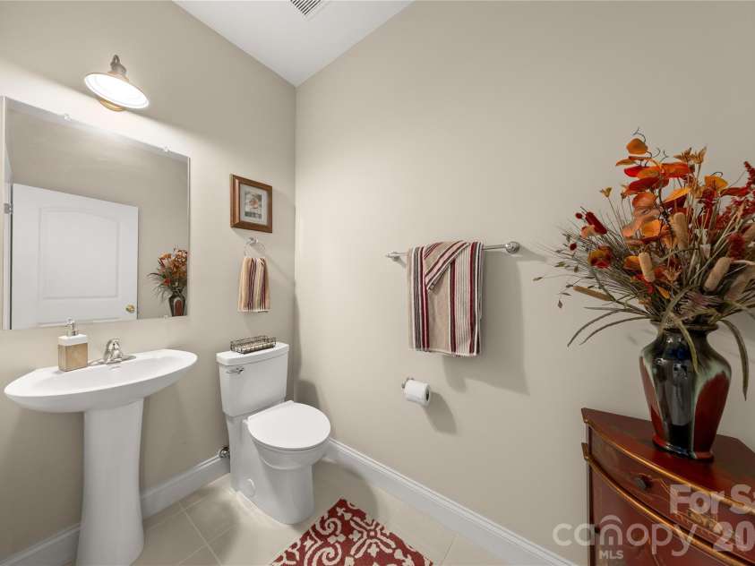 1123 King George Court, Lenoir, NC 28645.  MLS# CAR4363384, YatesRealty ID 19647. 
