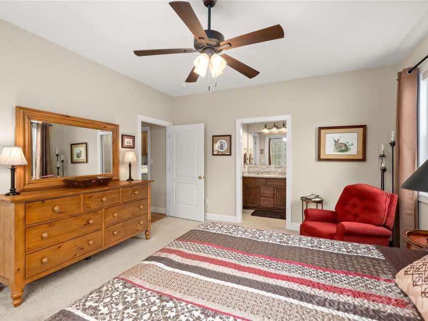 1123 King George Court, Lenoir, NC 28645.  MLS# CAR4363384, YatesRealty ID 19647. 