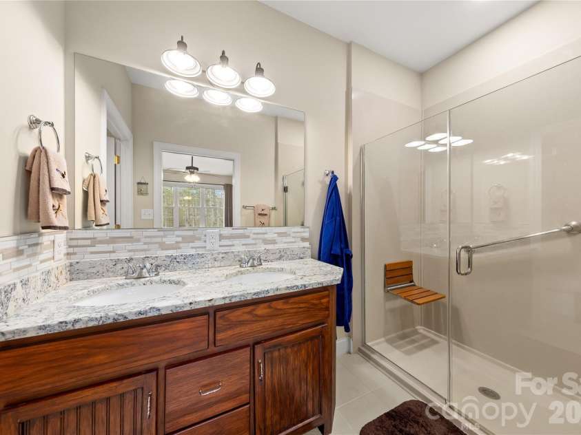 1123 King George Court, Lenoir, NC 28645.  MLS# CAR4363384, YatesRealty ID 19647. 