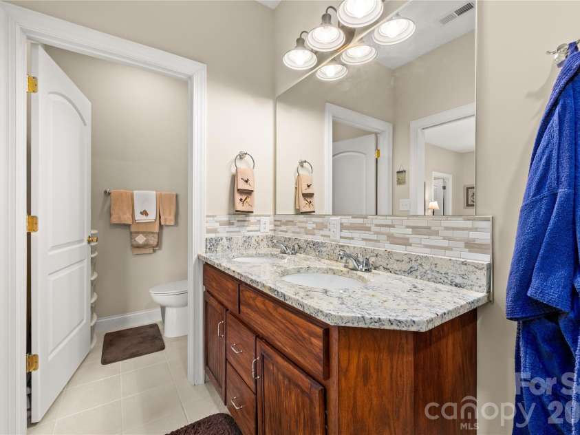 1123 King George Court, Lenoir, NC 28645.  MLS# CAR4363384, YatesRealty ID 19647. 