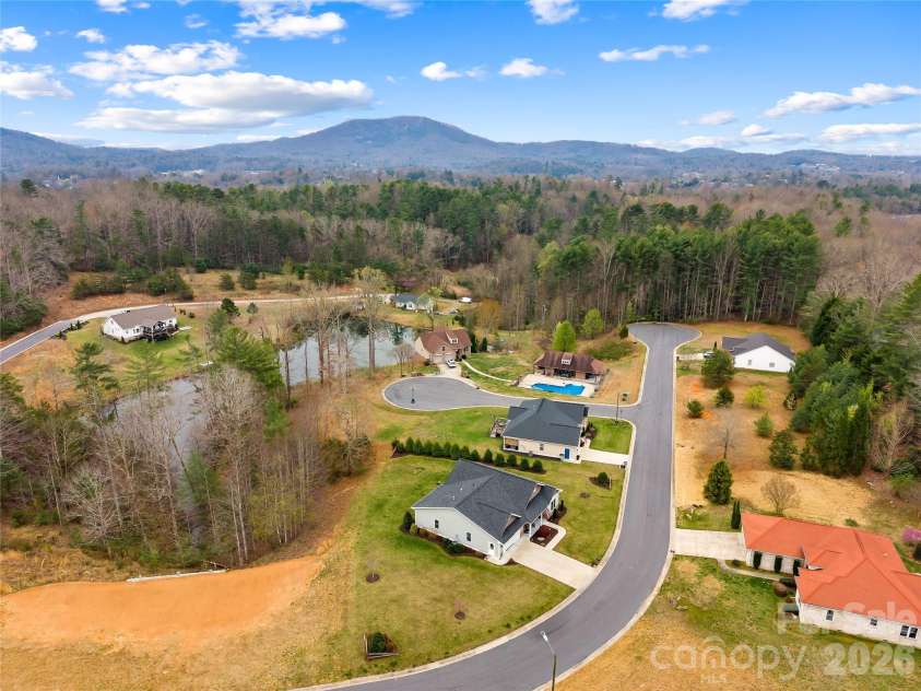 1123 King George Court, Lenoir, NC 28645.  MLS# CAR4363384, YatesRealty ID 19647. 