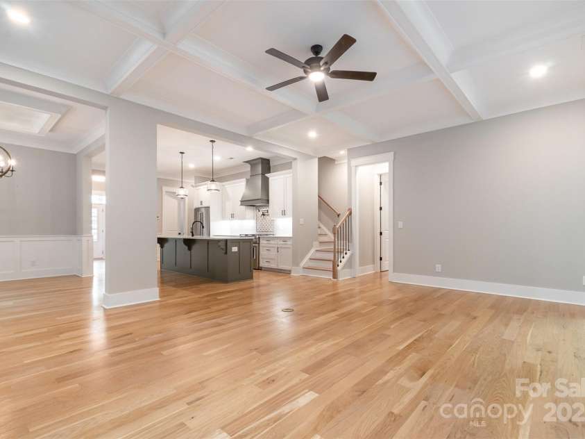 14119 Shelburne Village Drive, Charlotte, NC 28278.  MLS# CAR4251545, YatesRealty ID 19647. 