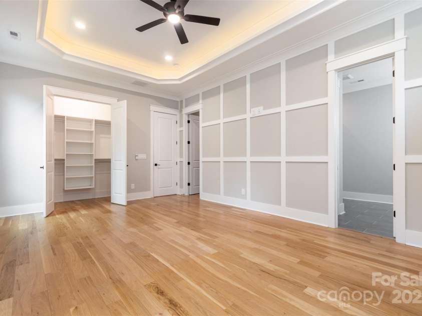 14119 Shelburne Village Drive, Charlotte, NC 28278.  MLS# CAR4251545, YatesRealty ID 19647. 