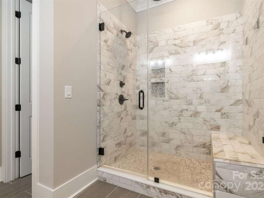 14119 Shelburne Village Drive, Charlotte, NC 28278.  MLS# CAR4251545, YatesRealty ID 19647. 