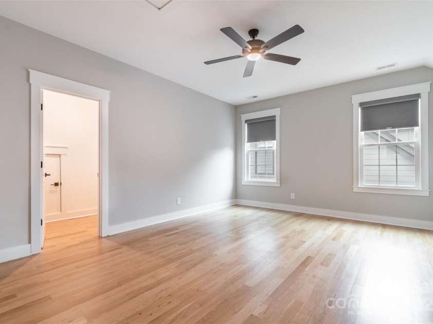 14119 Shelburne Village Drive, Charlotte, NC 28278.  MLS# CAR4251545, YatesRealty ID 19647. 