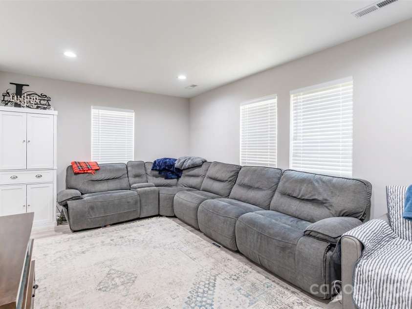 211 Mcneely Avenue, Mooresville, NC 28115.  MLS# CAR4257537, YatesRealty ID 19648. 