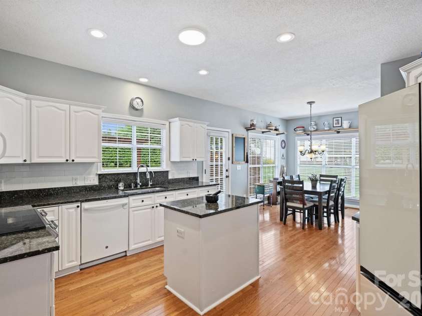 13827 Lymington Court, Mint Hill, NC 28227.  MLS# CAR4373963, YatesRealty ID 19649. 