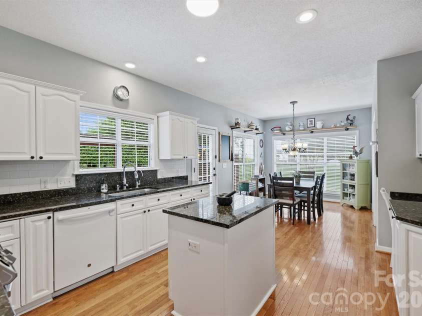 13827 Lymington Court, Mint Hill, NC 28227.  MLS# CAR4373963, YatesRealty ID 19649. 