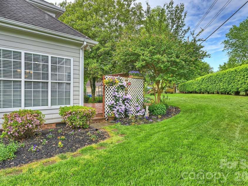 13827 Lymington Court, Mint Hill, NC 28227.  MLS# CAR4373963, YatesRealty ID 19649. 