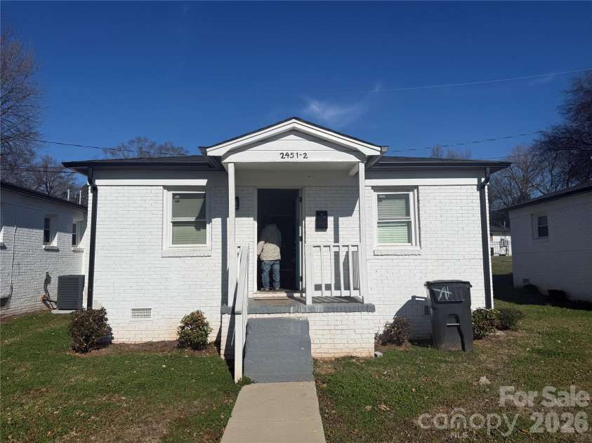 2479 Julia Avenue, Charlotte, NC 28206.  MLS# CAR4340001, YatesRealty ID 1965. 