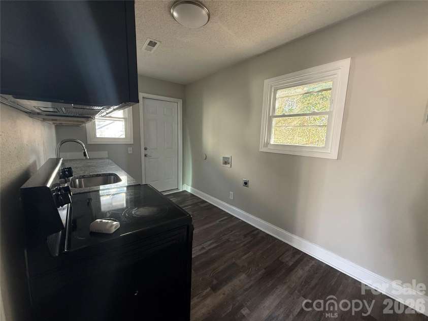 2479 Julia Avenue, Charlotte, NC 28206.  MLS# CAR4340001, YatesRealty ID 1965. 