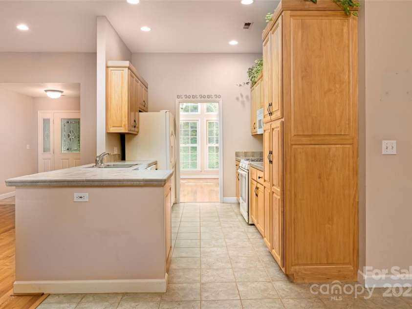 89 Clinchfield Gap Road, Marion, NC 28752.  MLS# CAR4165746, YatesRealty ID 1965. 