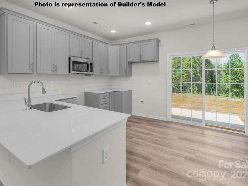 5151 Tommy Lane, Stanley, NC 28164.  MLS# CAR4182738, YatesRealty ID 19650. Laurel Open Gourmet Kitchen