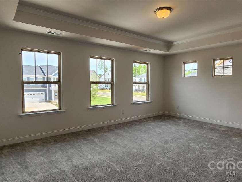 642 Amberjack Place, York, SC 29745.  MLS# CAR4245601, YatesRealty ID 19654. Primary Suite