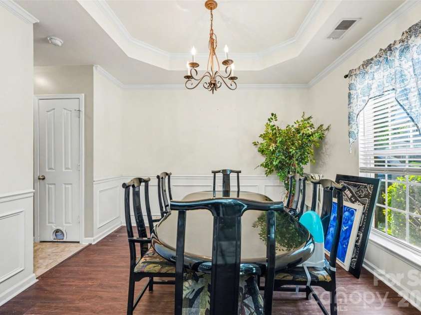 8142 Rolling Meadows Lane, Huntersville, NC 28078.  MLS# CAR4372768, YatesRealty ID 19655. 
