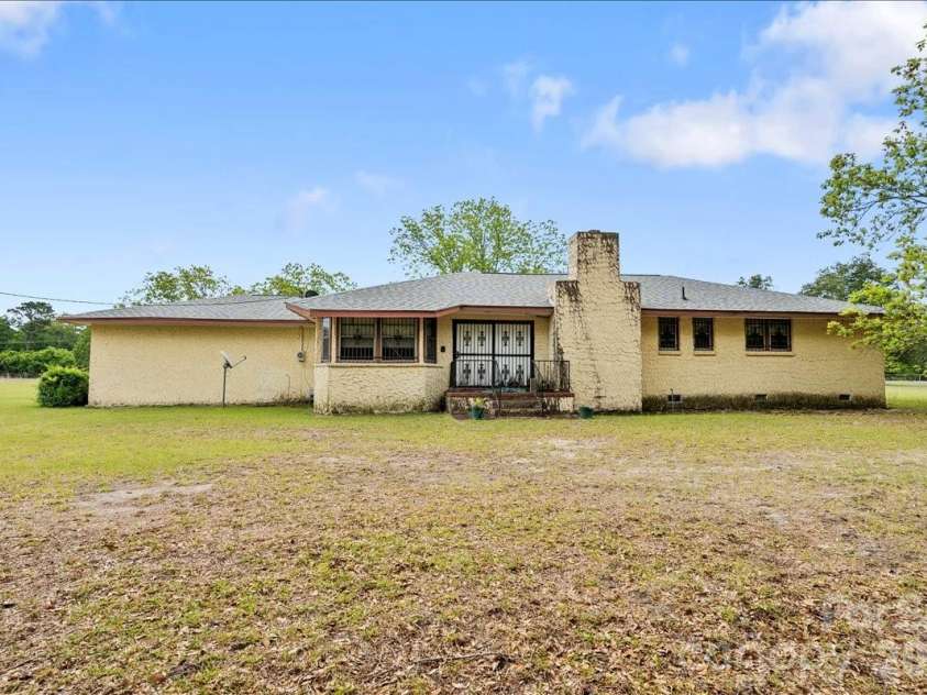 1444 Society Hill Road, Darlington, SC 29540.  MLS# CAR4374686, YatesRealty ID 19656. 